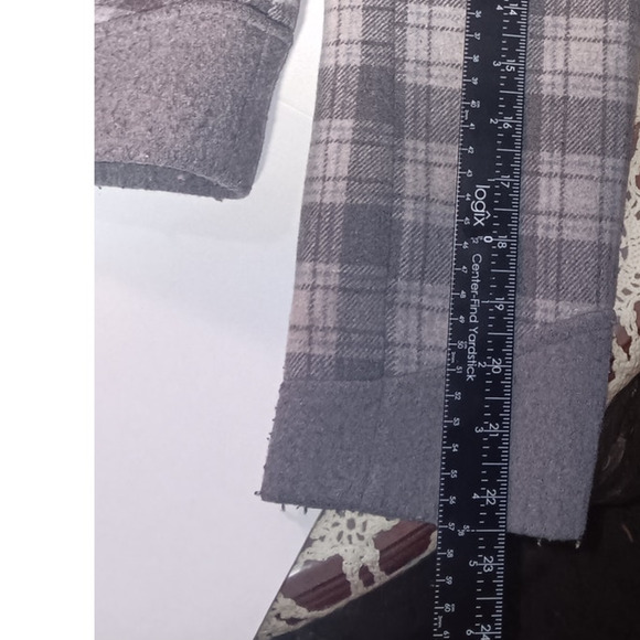 Soia & Kyo Plaid Wool Blend Cropped Jacket Gray Check Asymmetrical Button Coat - Picture 6 of 8